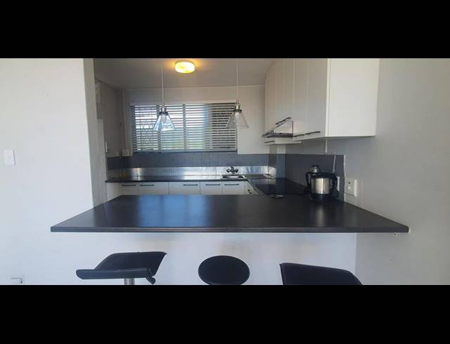 1 BEDROOM APARTMENT FOR SALE IN ESSENWOOD